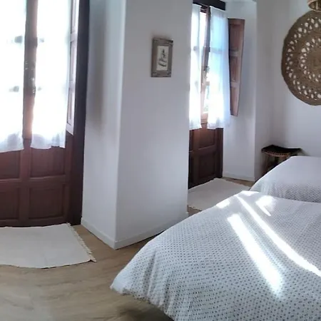 Semesterbostad La Casina Roja - Santolaya De Cabranes