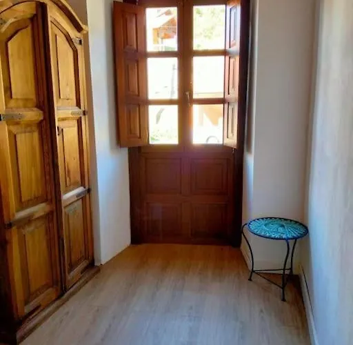 La Casina Roja - Santolaya De Cabranes * Arboleya