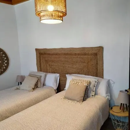 La Casina Roja - Santolaya De Cabranes 度假居 Arboleya